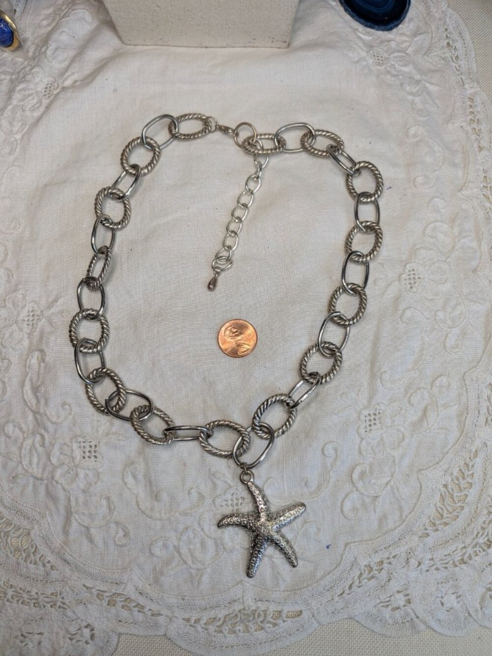 Beachy Silver Chain Necklace – Textured Starfish Charm, Adjustable 18–21"